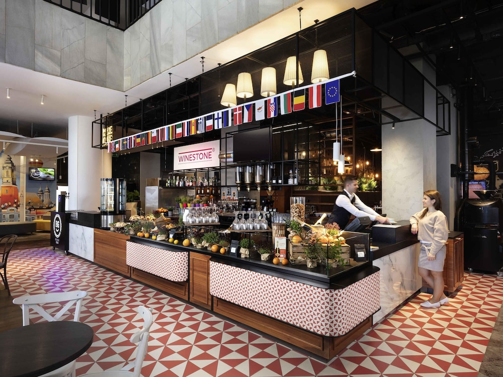 ibis Poznan Centrum — Restaurant & bars in Poznan, Greater Poland