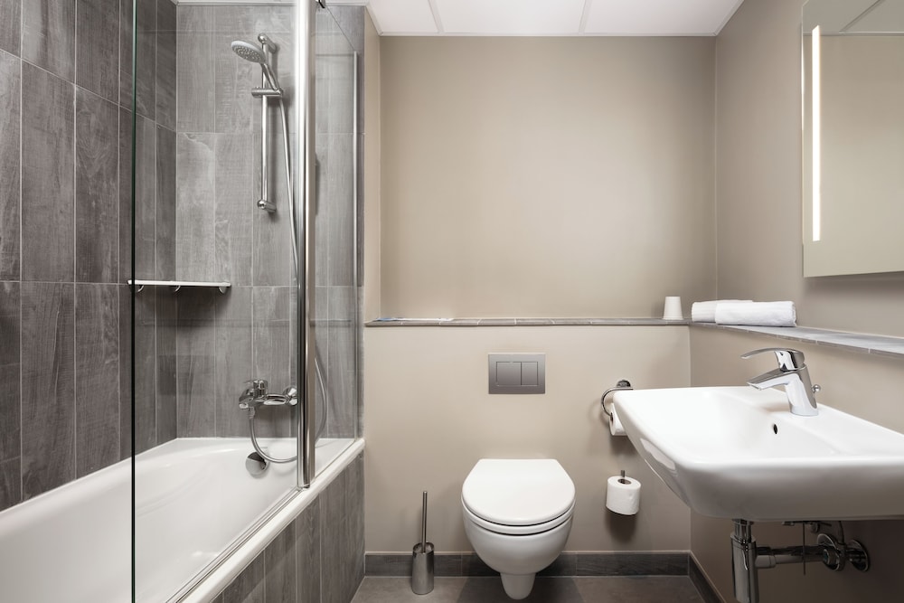 ibis Poznan Centrum — Hotel rooms in Poznan, Greater Poland