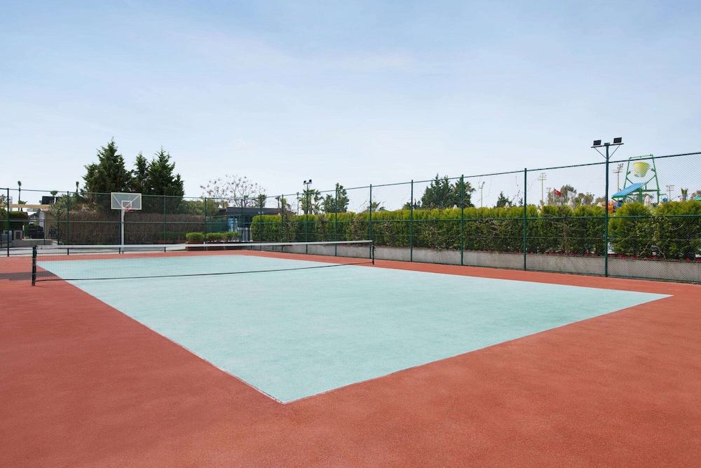 Wyndham Garden Lara — Sports & recreation in Lara