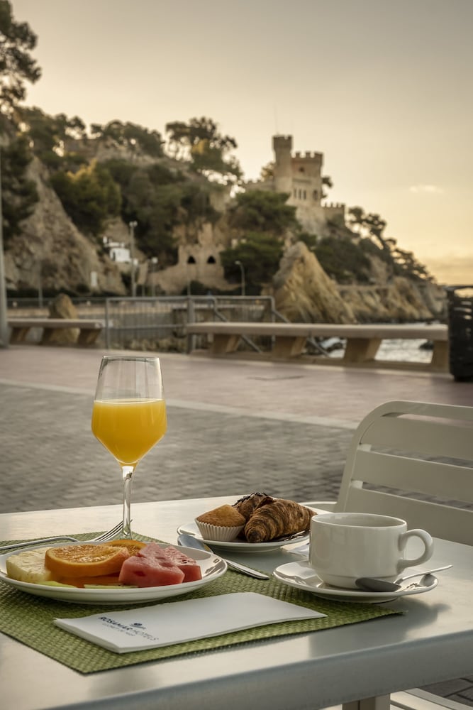 Hotel Rosamar Maxim - Adults Only +21 — Restaurant & bars in Lloret de Mar, Catalonia