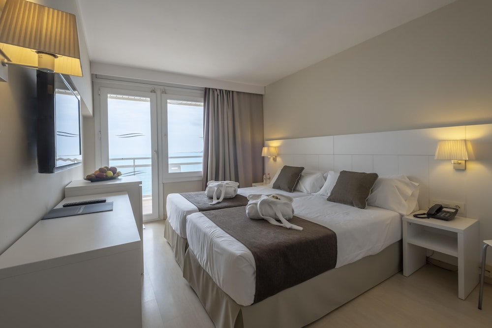 Hotel Rosamar Maxim - Adults Only +21 — Hotel rooms in Lloret de Mar, Catalonia