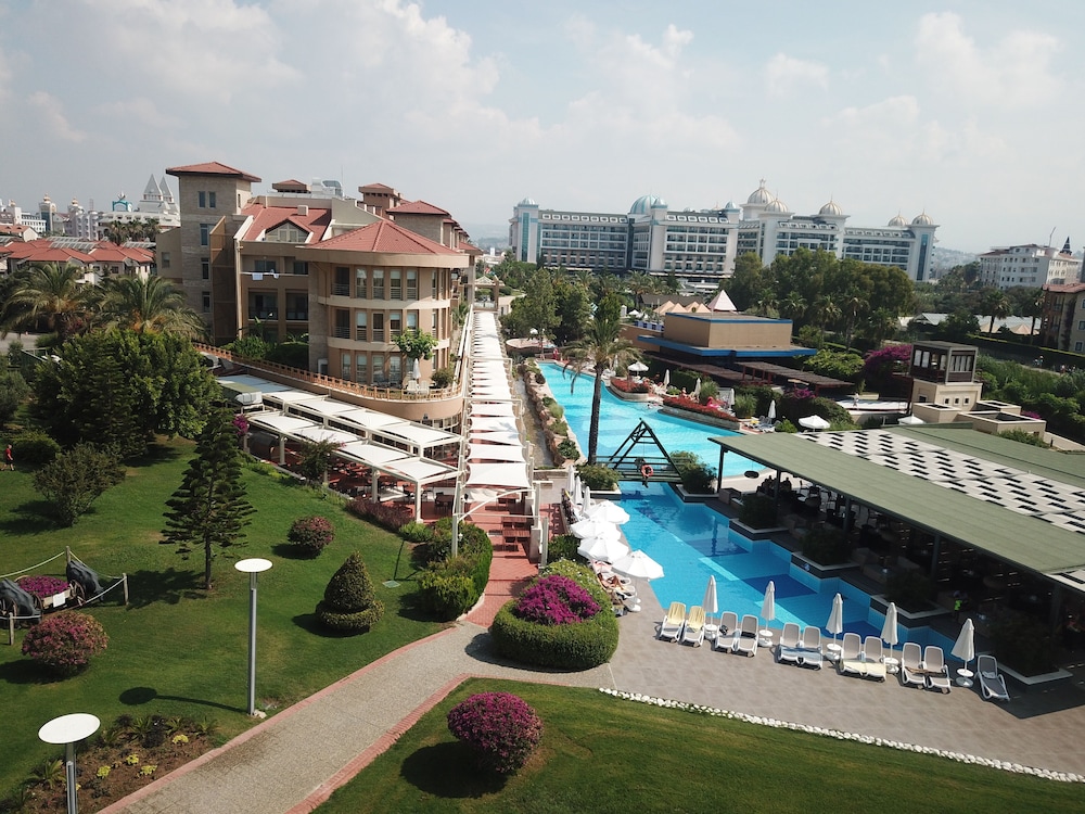 TUI Blue Xanthe-All Inclusive — Swimming pool in Side
