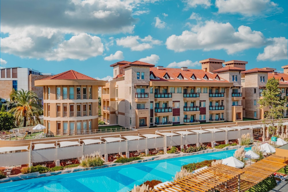 TUI Blue Xanthe-All Inclusive — Hotel building in Side