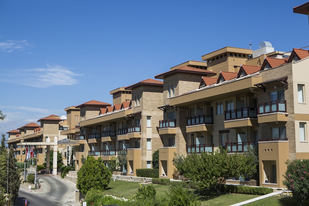 TUI Blue Xanthe-All Inclusive — Hotel building in Side