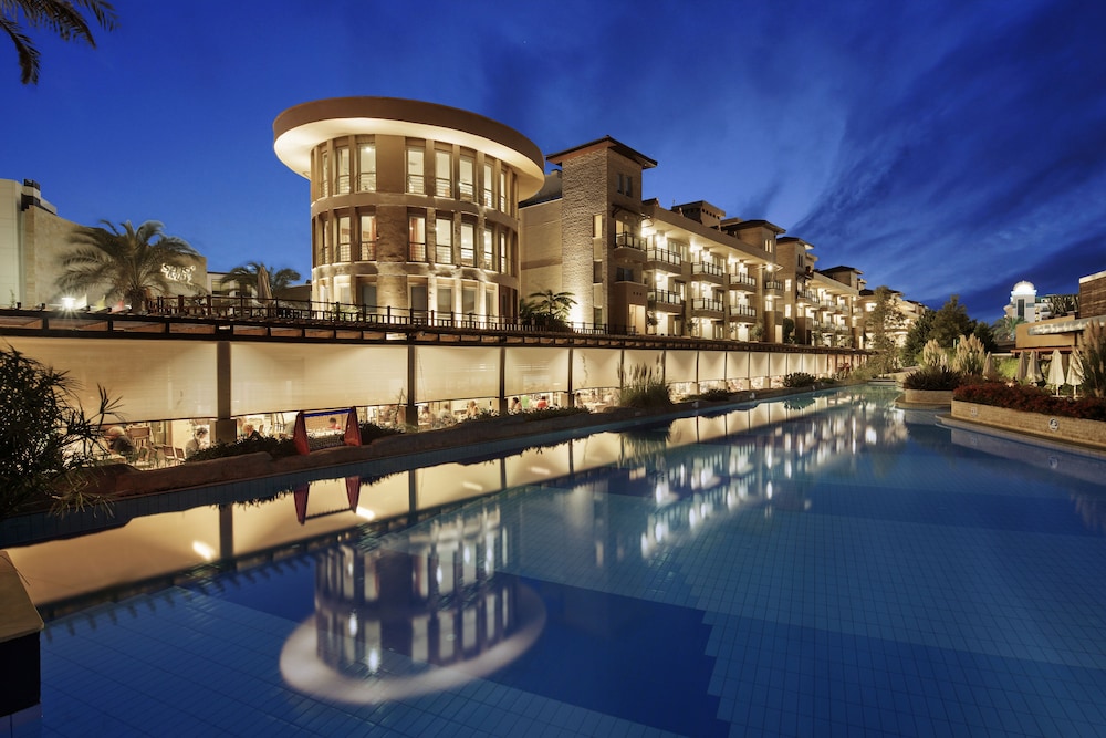 TUI Blue Xanthe-All Inclusive — Hotel building in Side