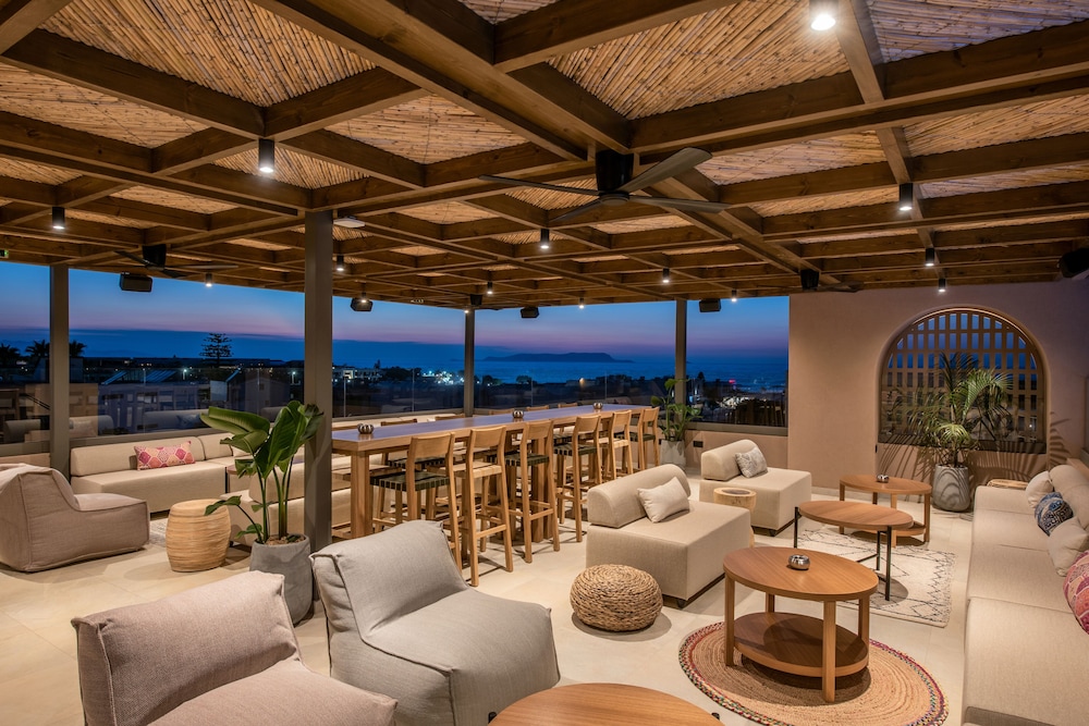 Paralos Venus Suites - Adults Only — Restaurant & bars in Hersonissos