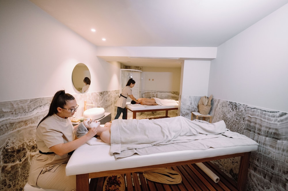 Paralos Venus Suites - Adults Only — Hotel rooms in Hersonissos