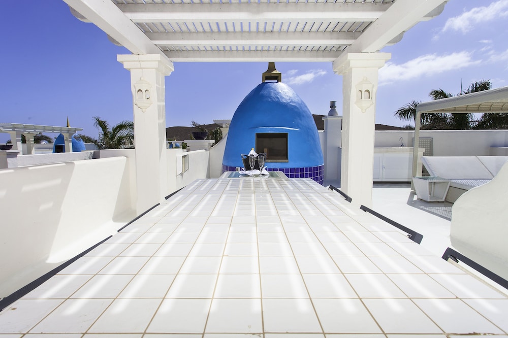Bahiazul Resort Fuerteventura — Hotel building in Corralejo, Canary Islands