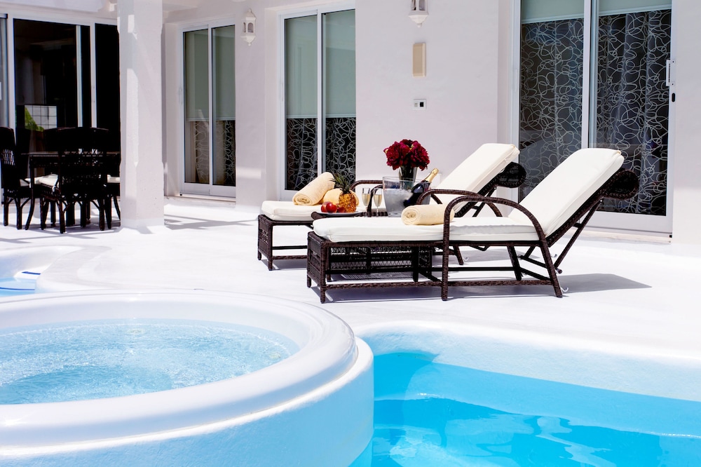 Bahiazul Resort Fuerteventura — Swimming pool in Corralejo, Canary Islands