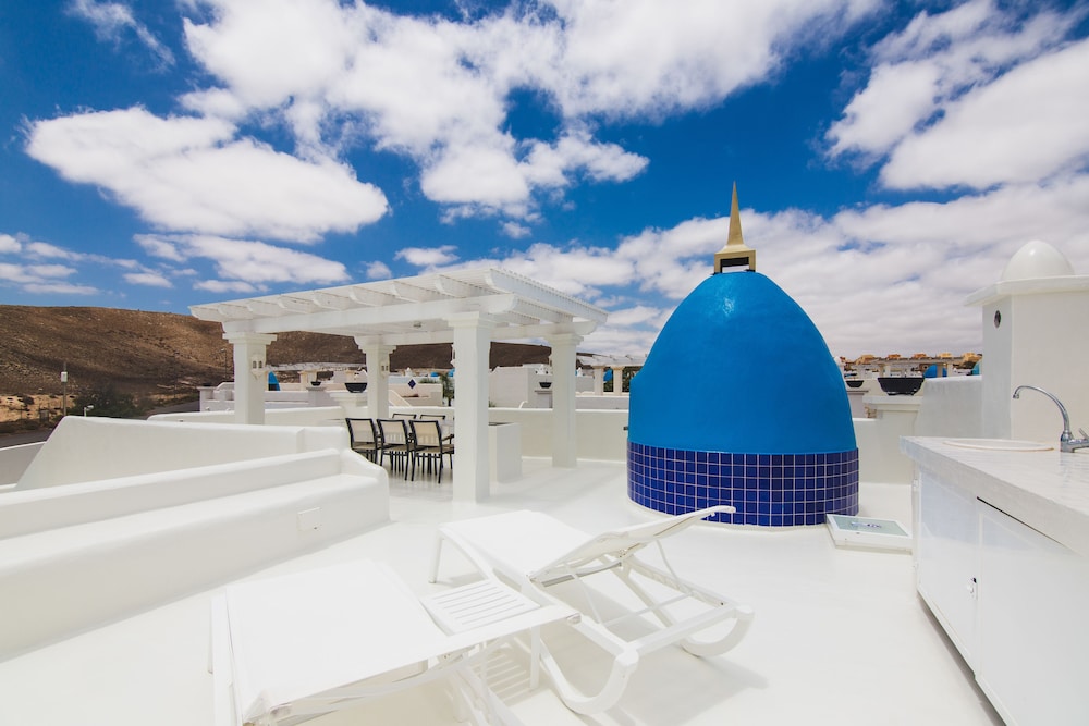 Bahiazul Resort Fuerteventura — Hotel building in Corralejo, Canary Islands