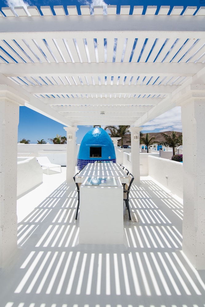 Bahiazul Resort Fuerteventura — Hotel building in Corralejo, Canary Islands