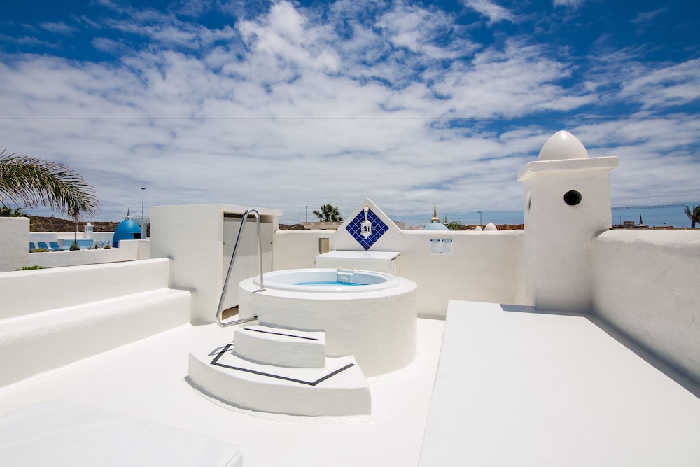 Bahiazul Resort Fuerteventura — Spa in Corralejo, Canary Islands