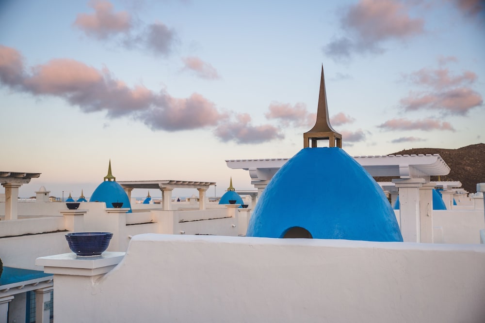 Bahiazul Resort Fuerteventura — Beach in Corralejo, Canary Islands