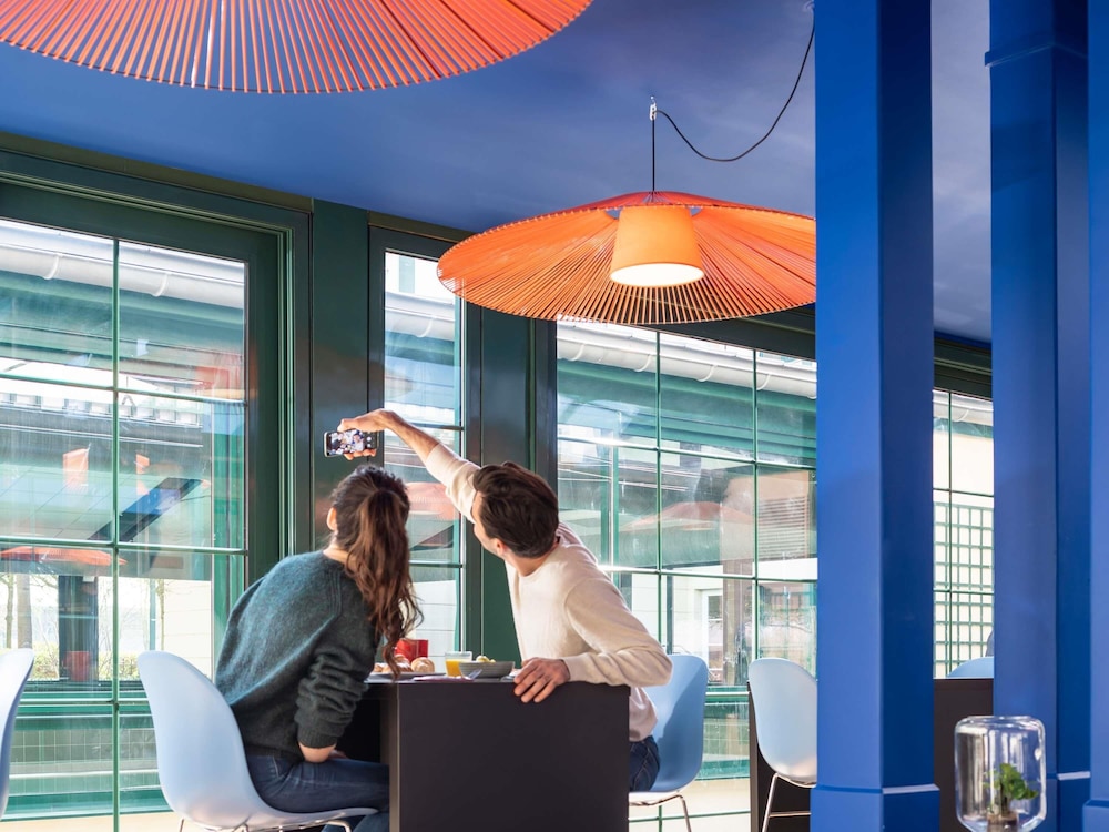 Aparthotel Adagio Val d'Europe près de Disneyland Paris — Restaurant & bars in Disneyland Paris, Ile-de-France