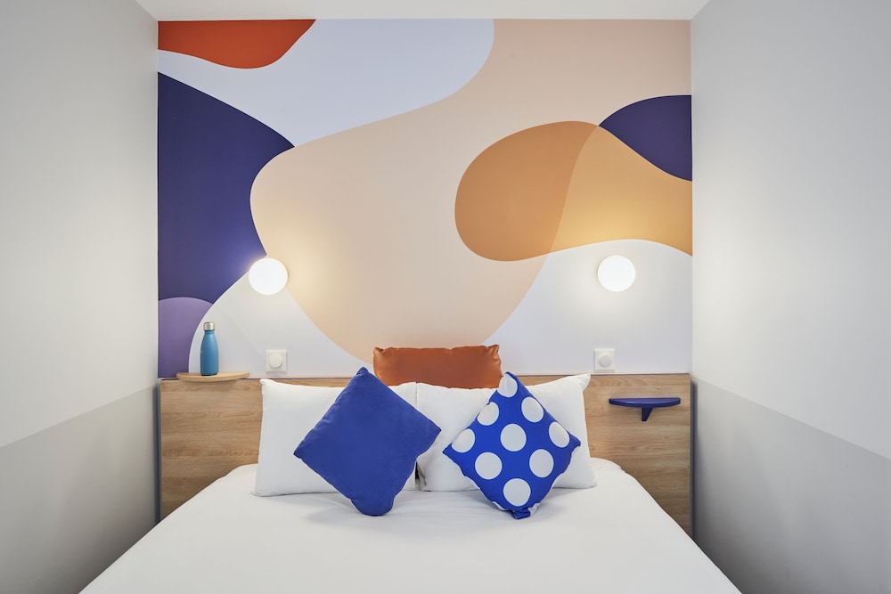 Aparthotel Adagio Val d'Europe près de Disneyland Paris — Hotel rooms in Disneyland Paris, Ile-de-France