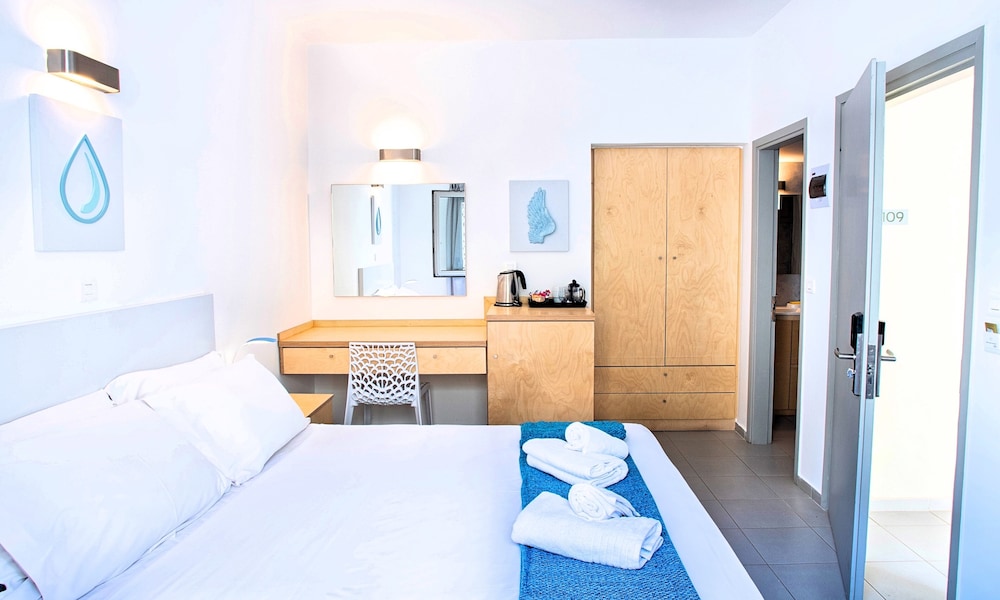 Elounda Garden Suites — Hotel rooms in Elounda