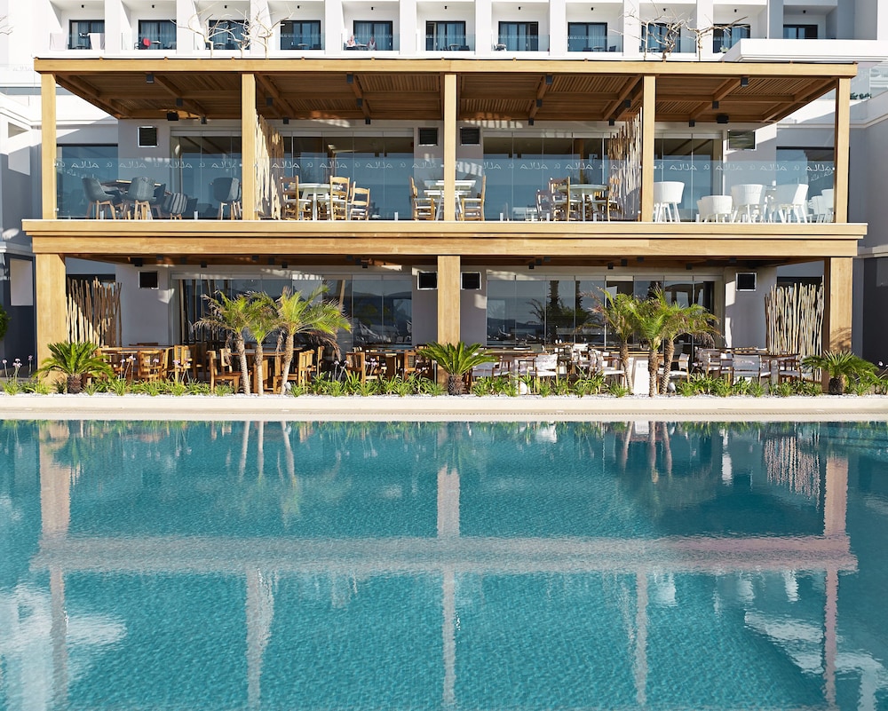 Mitsis Selection Alila — Swimming pool in Kallithea (Rhodes), South Aegean