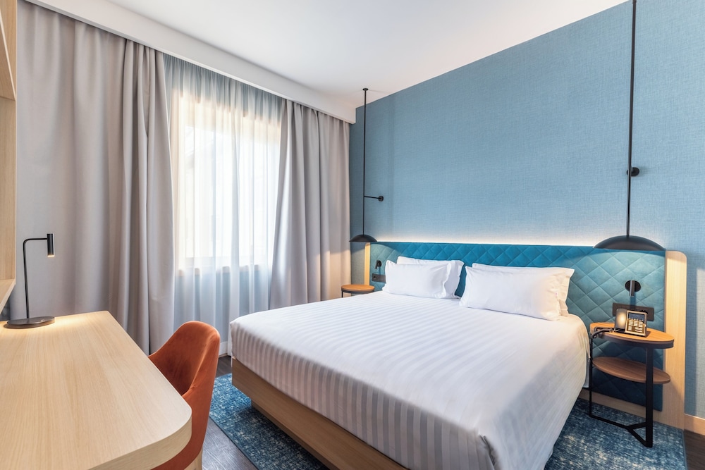 Hilton Garden Inn Rome Colosseum — Hotel rooms in Rome, Lazio