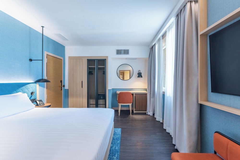 Hilton Garden Inn Rome Colosseum — Hotel rooms in Rome, Lazio