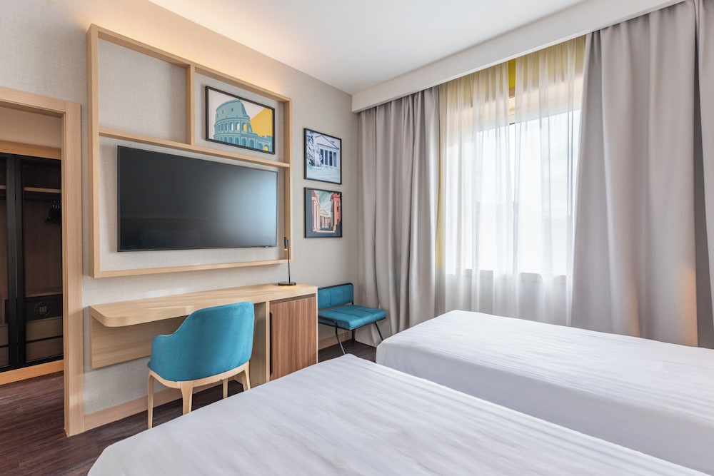 Hilton Garden Inn Rome Colosseum — Hotel rooms in Rome, Lazio