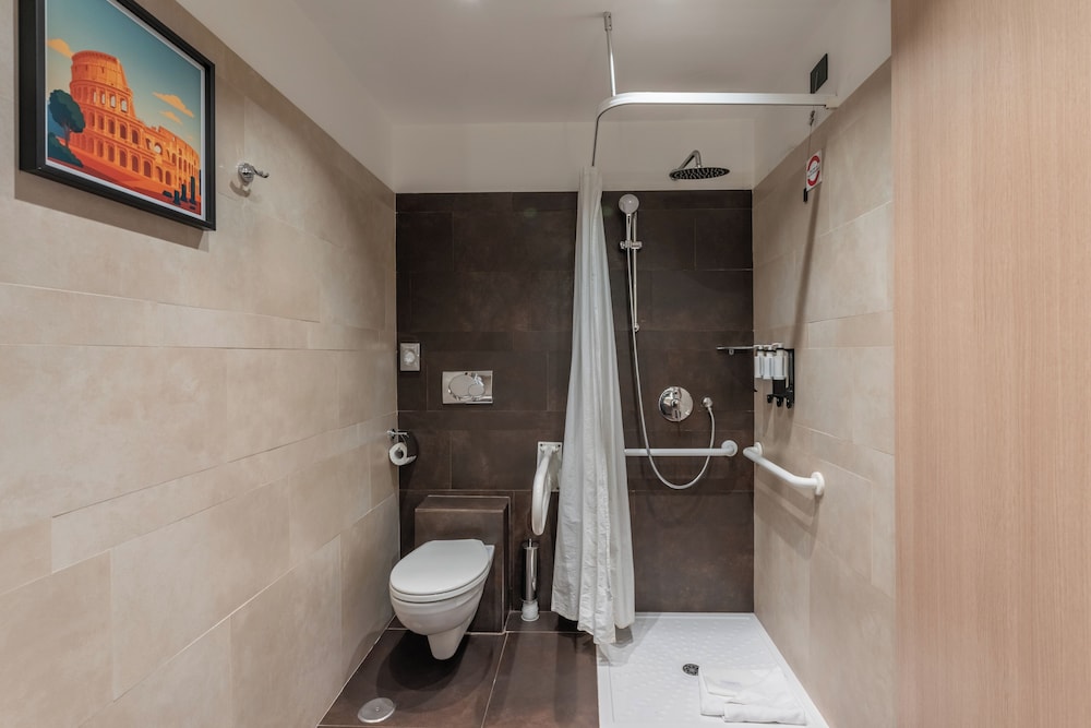 Hilton Garden Inn Rome Colosseum — Hotel rooms in Rome, Lazio