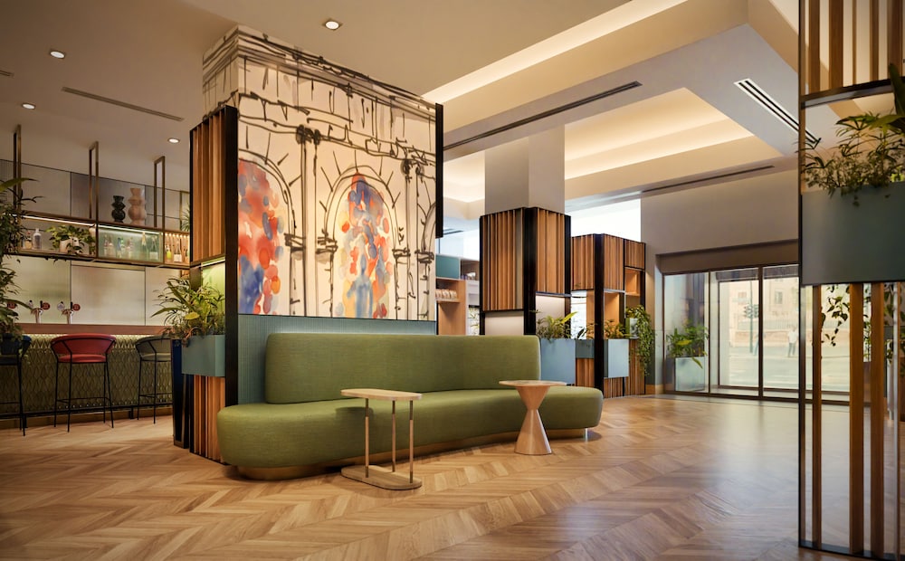 Hilton Garden Inn Rome Colosseum — Hotel building in Rome, Lazio