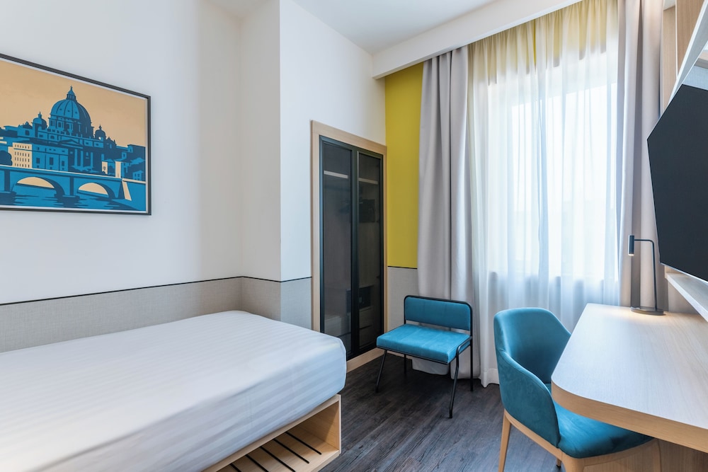 Hilton Garden Inn Rome Colosseum — Hotel rooms in Rome, Lazio