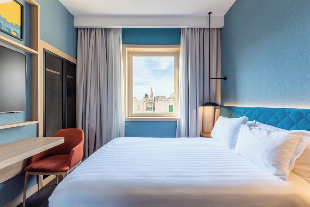 Hilton Garden Inn Rome Colosseum — Hotel rooms in Rome, Lazio