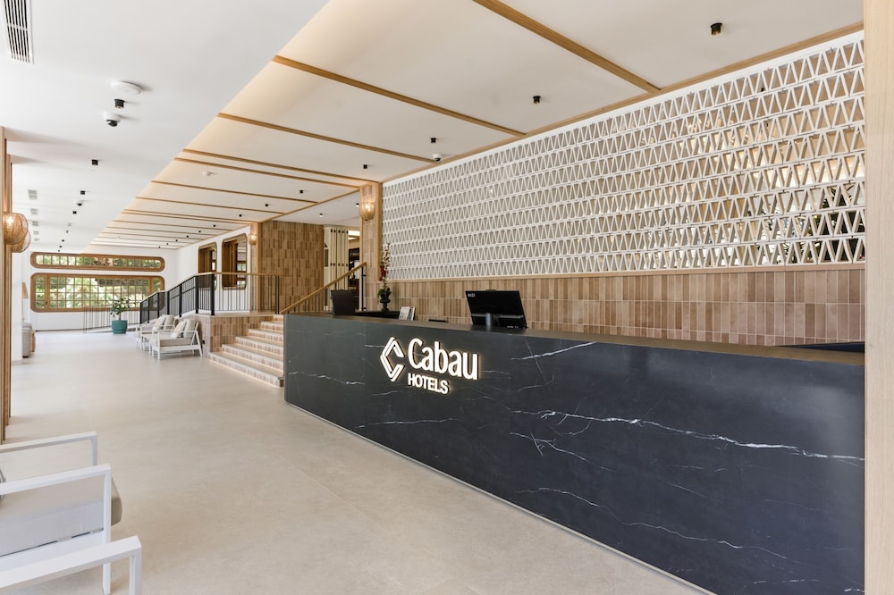 Aquasol Aparthotel — Hotel building in Palma Nova, Balearic Islands