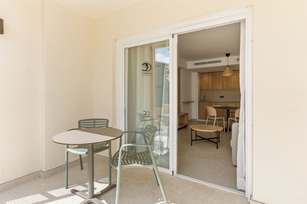 Aquasol Aparthotel — Hotel rooms in Palma Nova, Balearic Islands