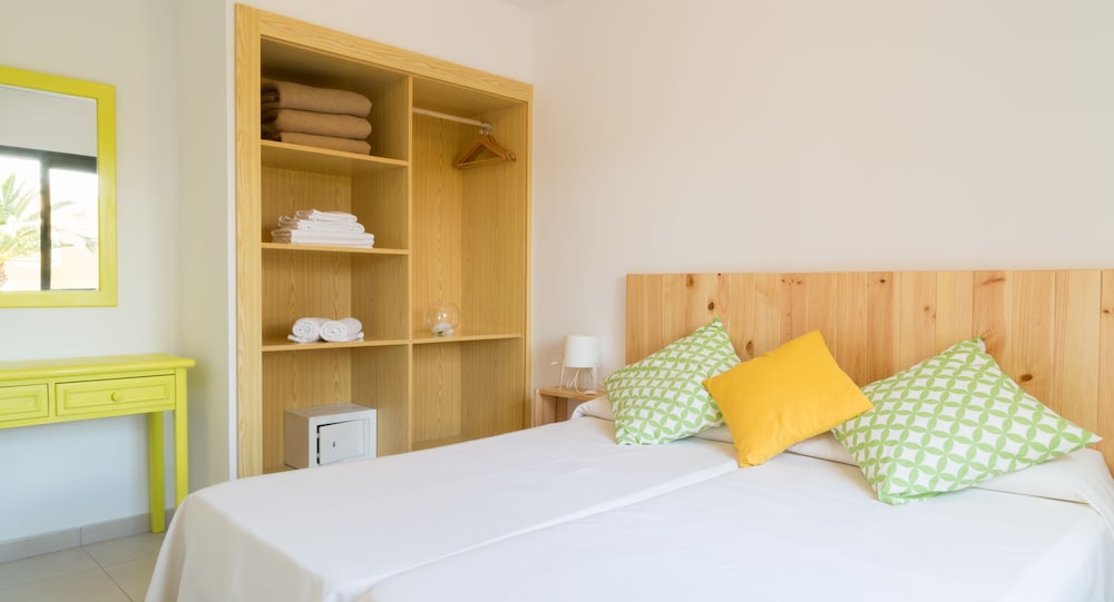 Apartamentos Atlantic Garden Beach Mate — Hotel rooms in Corralejo, Canary Islands