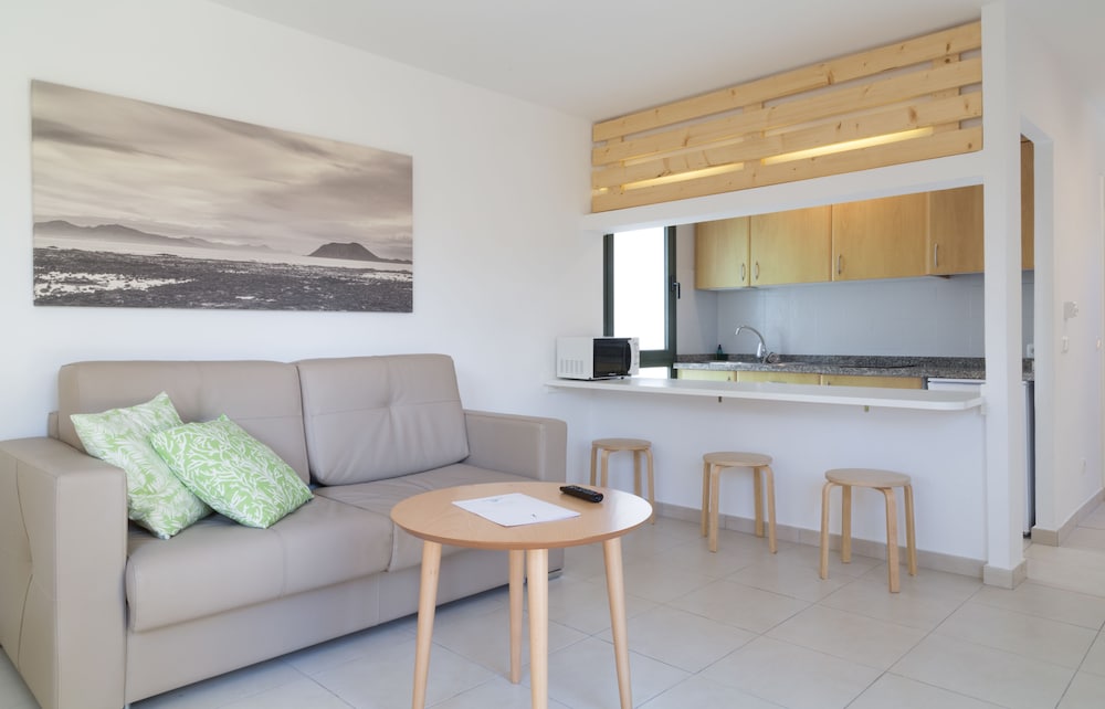 Apartamentos Atlantic Garden Beach Mate — Hotel rooms in Corralejo, Canary Islands