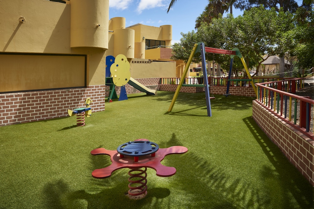 Apartamentos Atlantic Garden Beach Mate — Attractions for children in Corralejo, Canary Islands