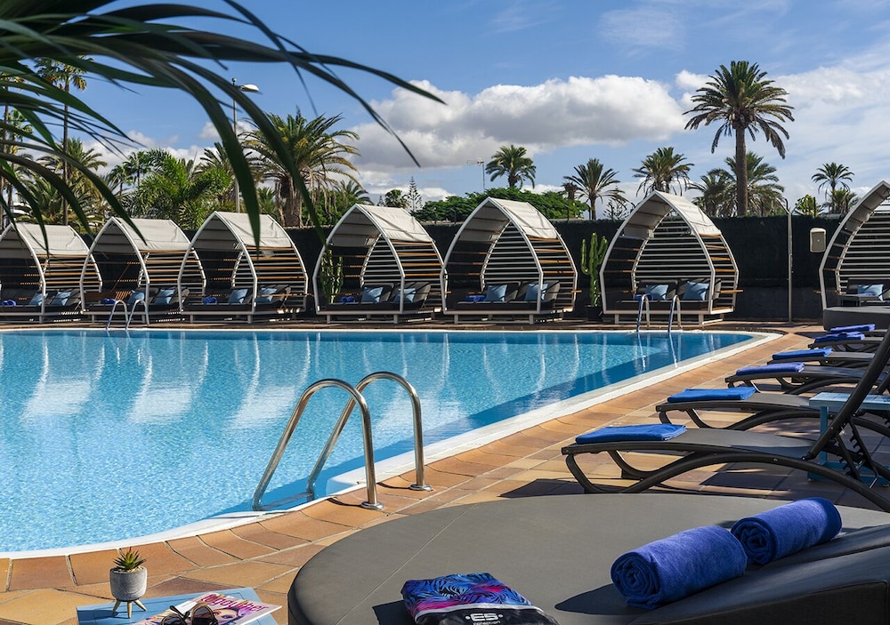 Axel Beach Maspalomas - Adults Only — Swimming pool in Playa del Ingles, Canary Islands