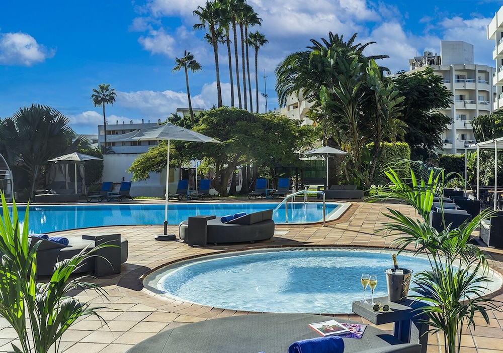 Axel Beach Maspalomas - Adults Only — Swimming pool in Playa del Ingles, Canary Islands