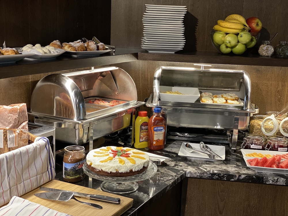 MOODs Boutique Hotel — Restaurant & bars in Prague, Prague