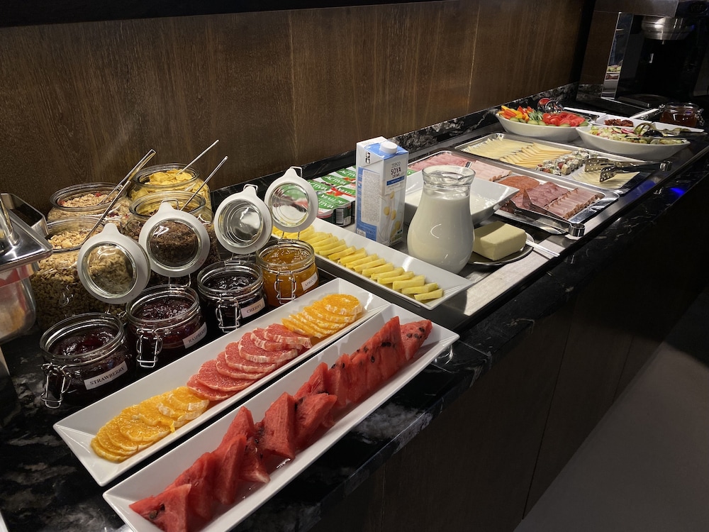 MOODs Boutique Hotel — Restaurant & bars in Prague, Prague