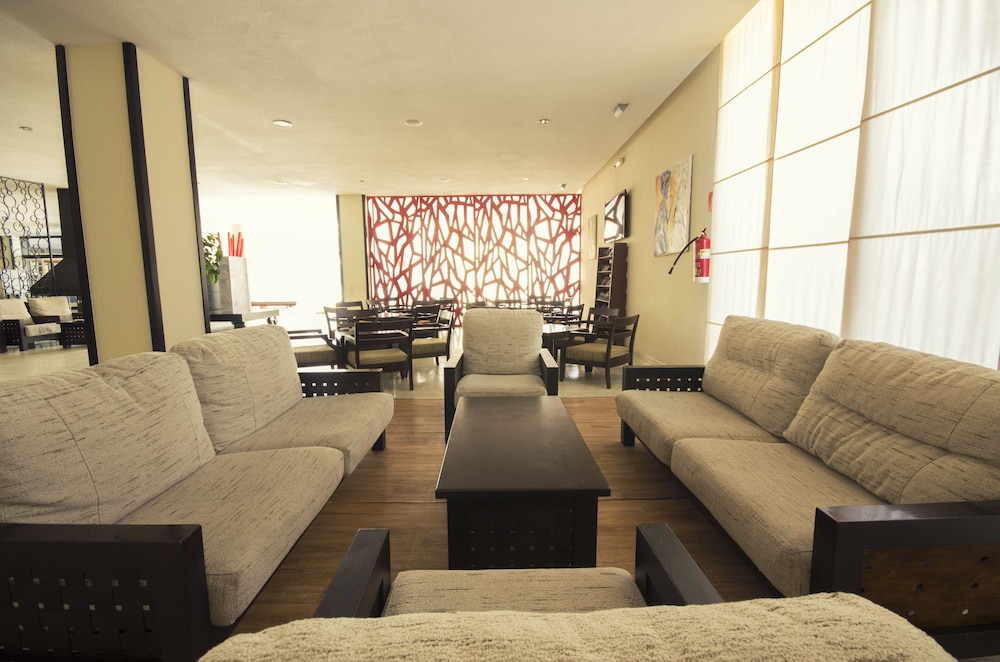 azuLine Hotel Pacific — Restaurant & bars in San Antonio, Balearic Islands
