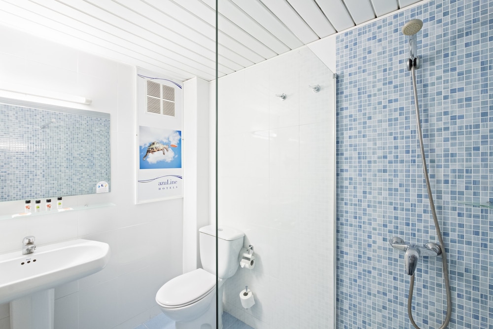 azuLine Hotel Pacific — Hotel rooms in San Antonio, Balearic Islands