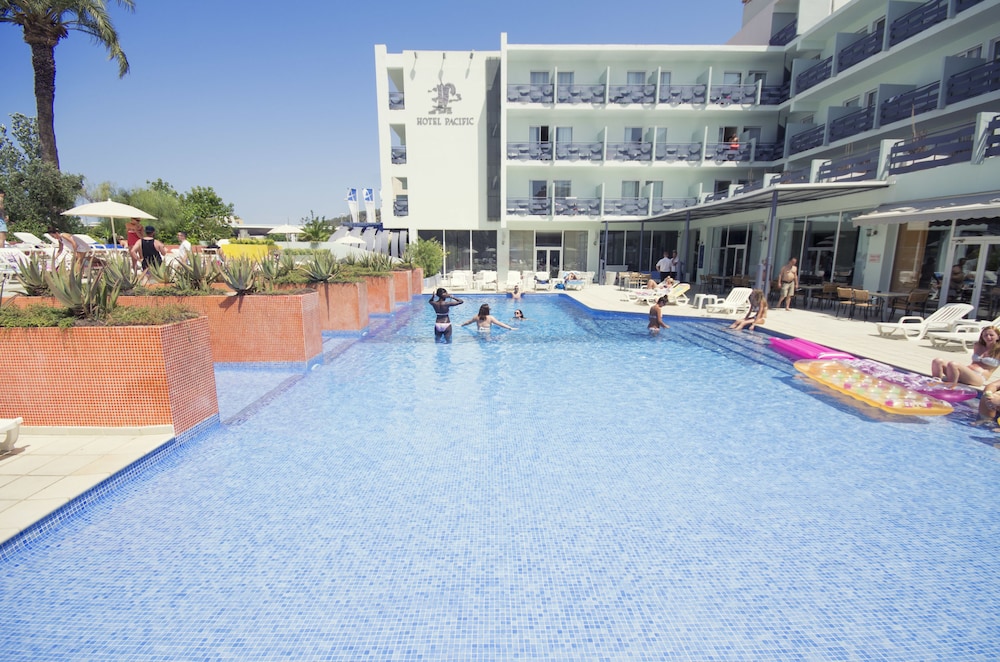 azuLine Hotel Pacific — Swimming pool in San Antonio, Balearic Islands
