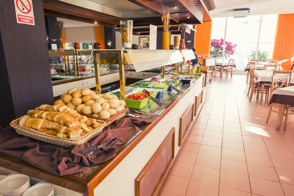 azuLine Hotel Pacific — Restaurant & bars in San Antonio, Balearic Islands