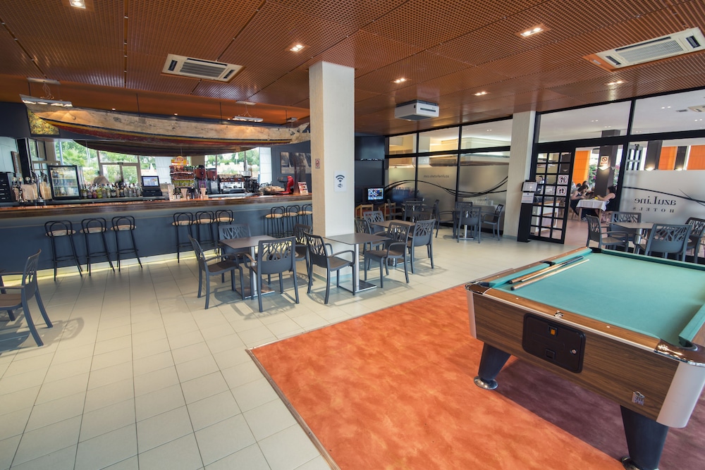 azuLine Hotel Pacific — Restaurant & bars in San Antonio, Balearic Islands