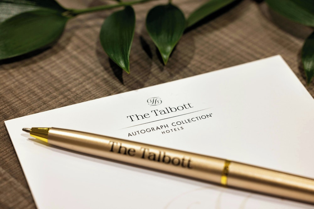 The Talbott, Autograph Collection — Hotel building in Chicago, Illinois