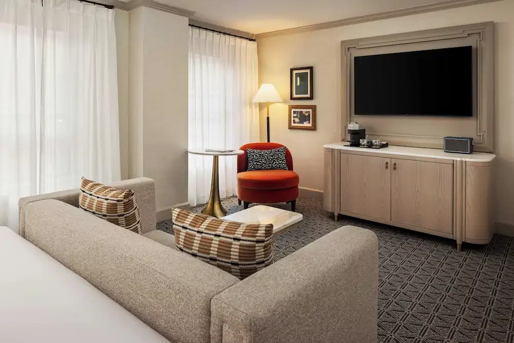 The Talbott, Autograph Collection — Hotel rooms in Chicago, Illinois