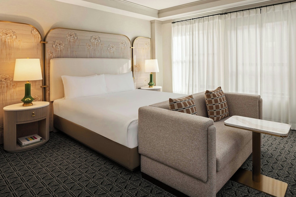 The Talbott, Autograph Collection — Hotel rooms in Chicago, Illinois