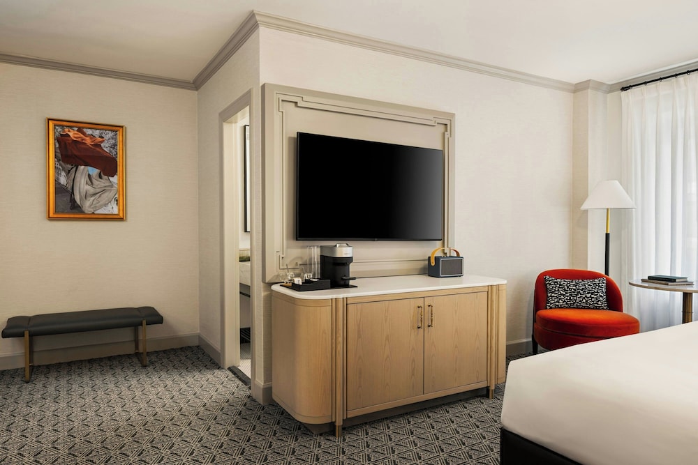The Talbott, Autograph Collection — Hotel rooms in Chicago, Illinois