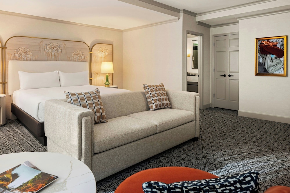 The Talbott, Autograph Collection — Hotel rooms in Chicago, Illinois