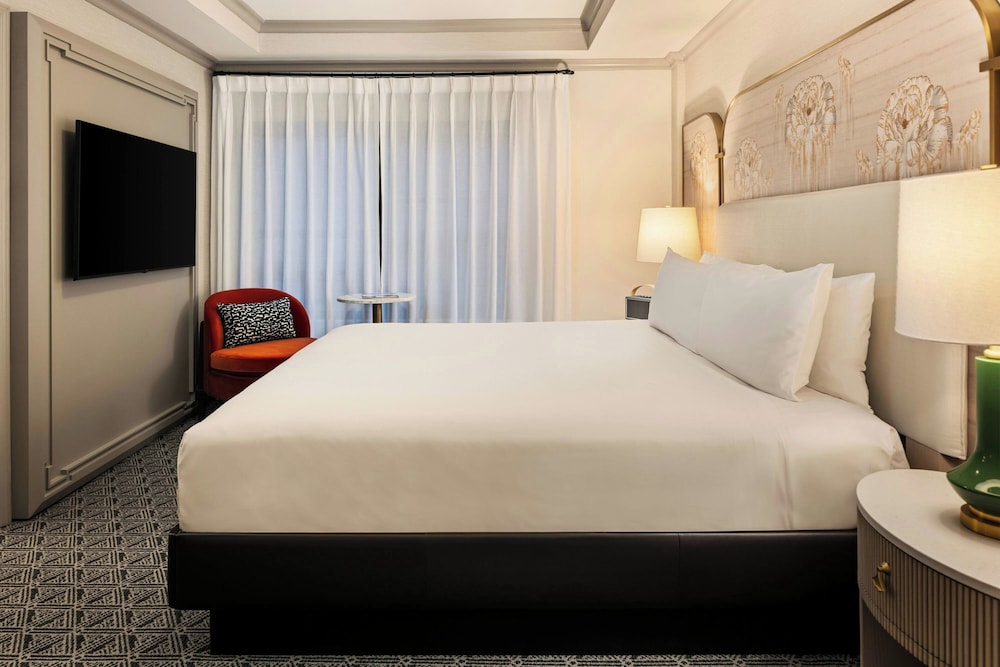 The Talbott, Autograph Collection — Hotel rooms in Chicago, Illinois