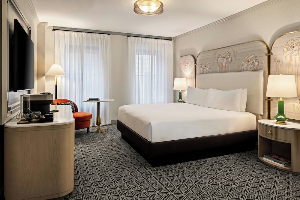 The Talbott, Autograph Collection — Hotel rooms in Chicago, Illinois
