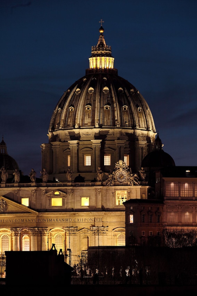 Trianon Borgo Pio — Attractions in the area in Rome, Lazio